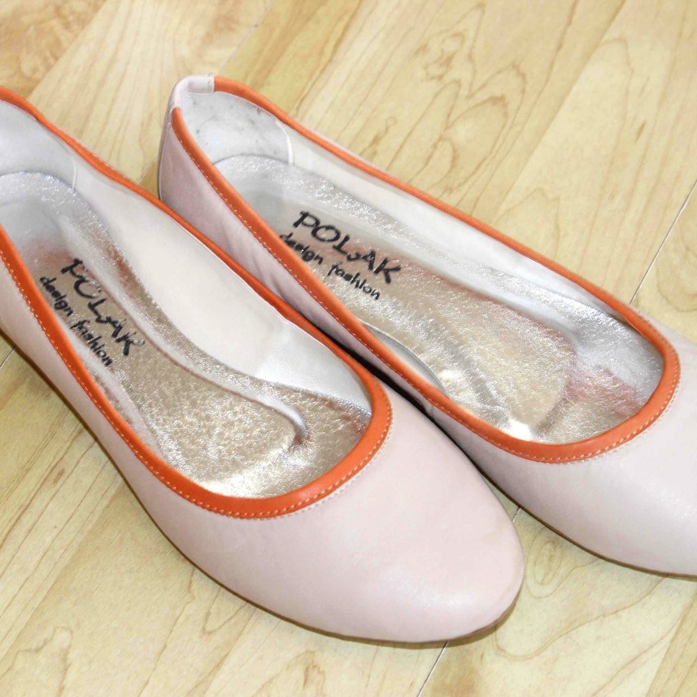Beige with orange flats for ladies from Europe